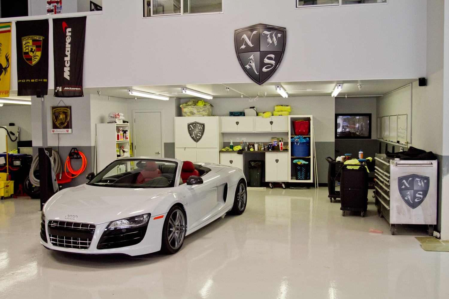 University Audi R8 Spyder Detail NorthWest Auto Salon